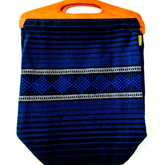 Made in Mexico Hand made Woven bag with Wood handle - New - Picture 1 of 10